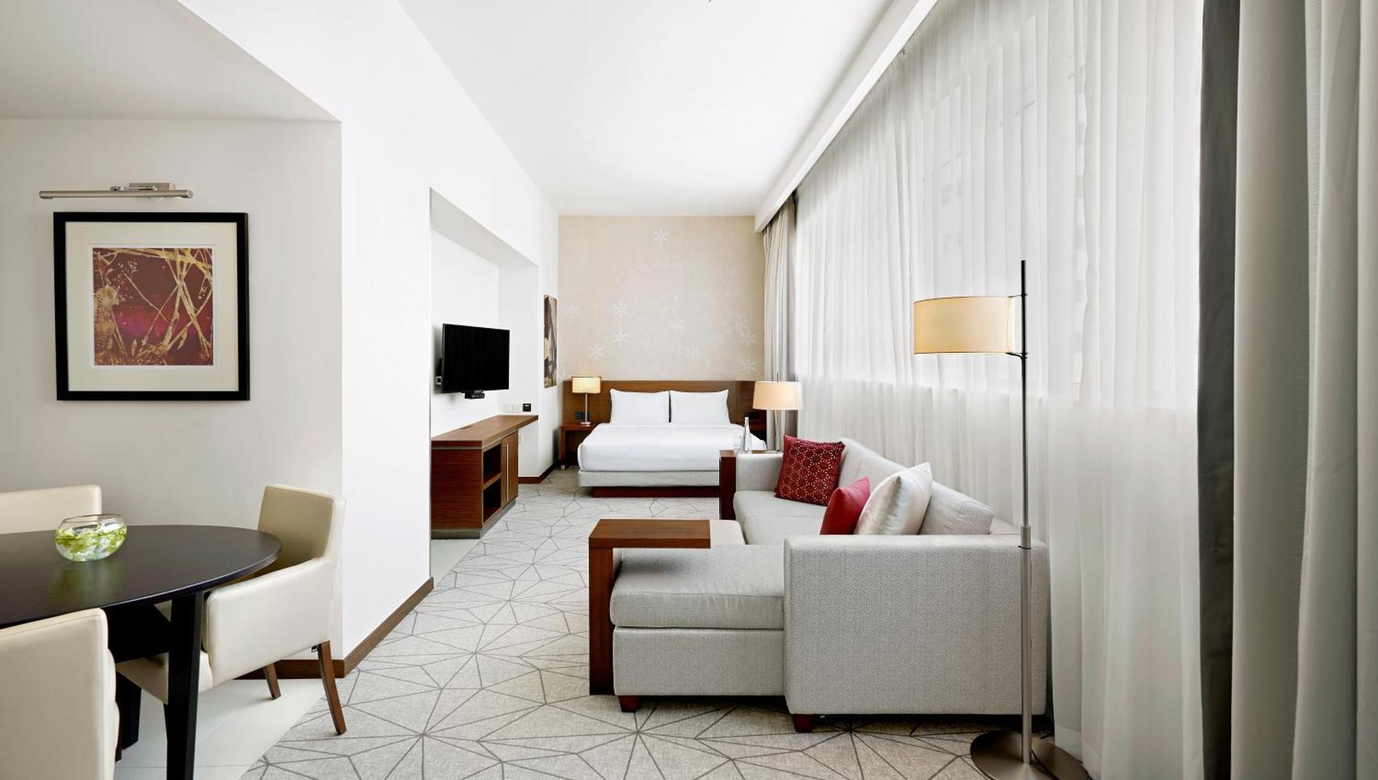 King Suite Sofa Bed & on F&B